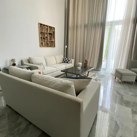 Отель Sea-view 5*